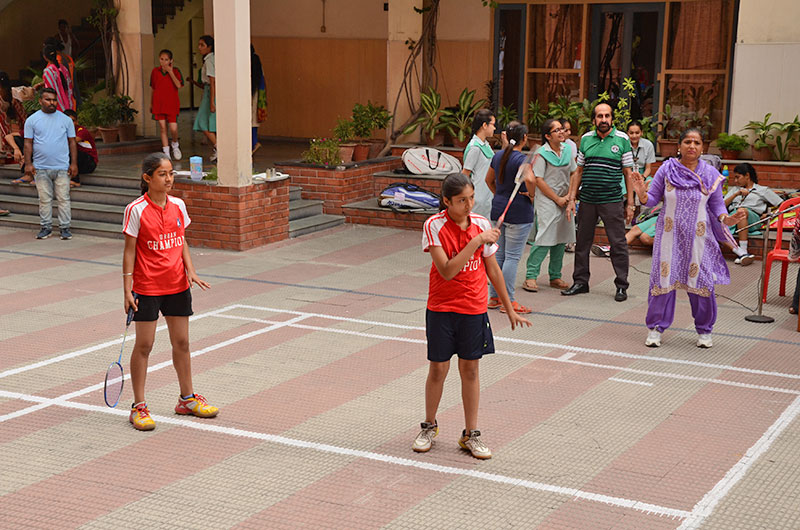 SPORTS - BADMINTON 10